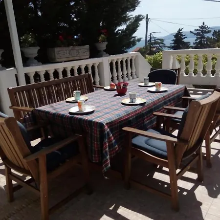 Apartamento Nette Ferienwohnung In Mit Grosser Terrasse Und Panoramablick Novi Vinodolski
