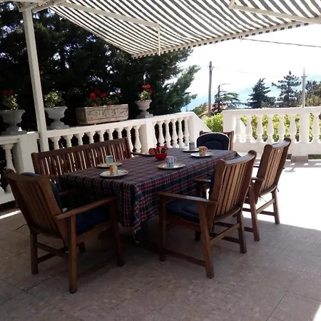 Nette Ferienwohnung In Mit Grosser Terrasse Und Panoramablick Apartamento *